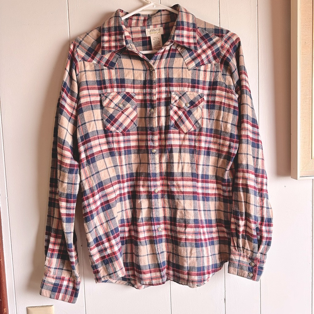 SOLD**** WRANGLER// button up long sleeve ranch shirt